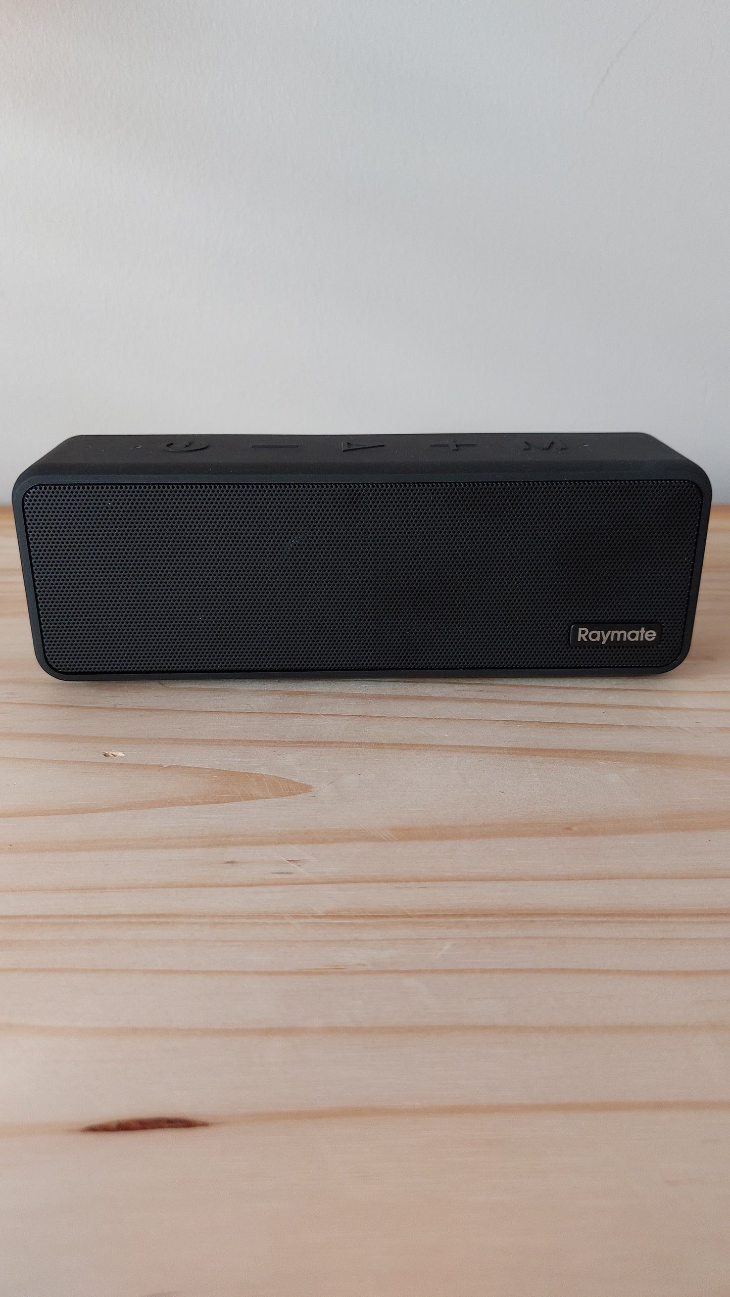 Raymate R5 Bluetooth speaker